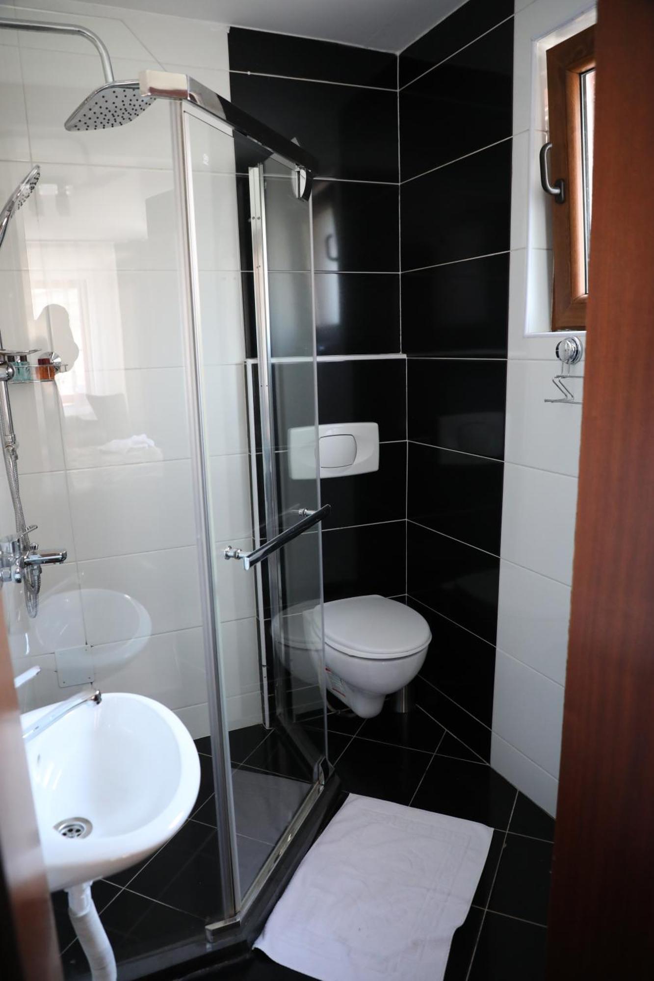 Bruti Hotel Prizren Dış mekan fotoğraf